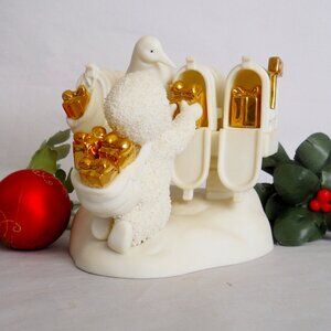 Dept. 56 Snowbabies Figurine, "Sending Something for Everyone', 2002